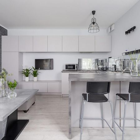 One Bedroom Apartment With A Balcony - Dietla 109 Street كراكوفيا المظهر الخارجي الصورة